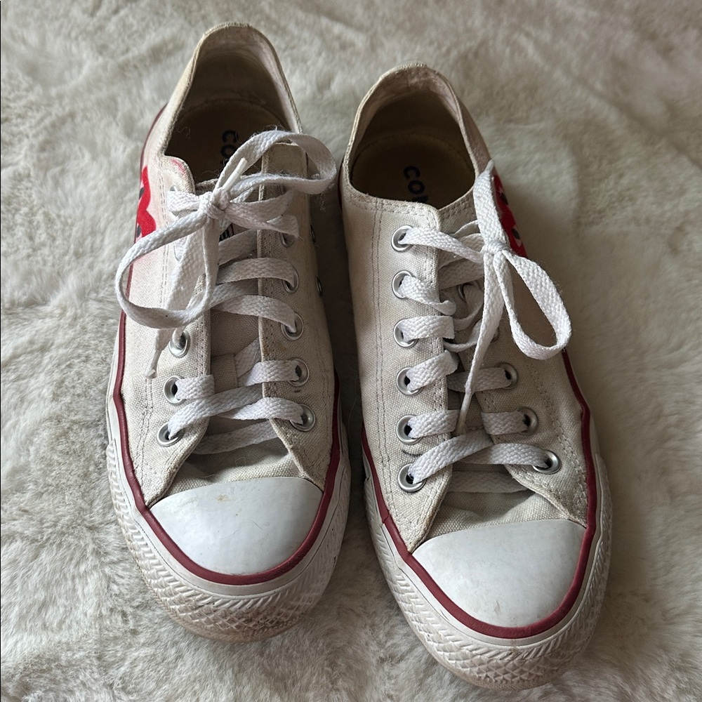Converse - Picture 2 of 3